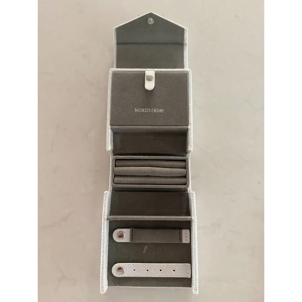 Nordstrom Silver Holographic Travel Jewelry‎ Organizer Box Grey Velvet Interior